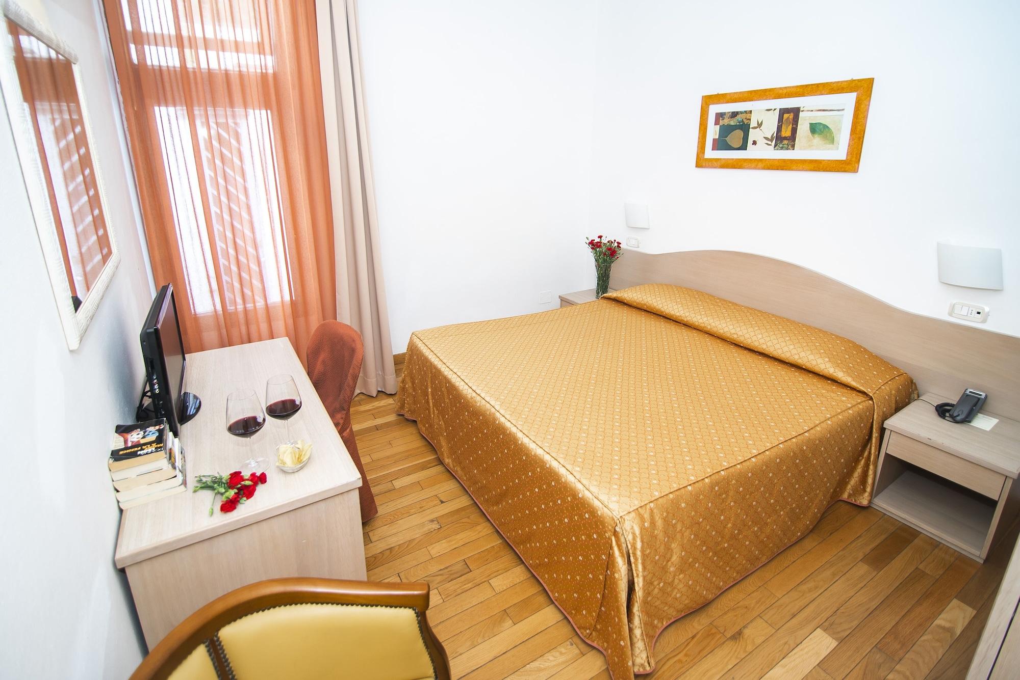 Hotel La Colonna Siena Buitenkant foto