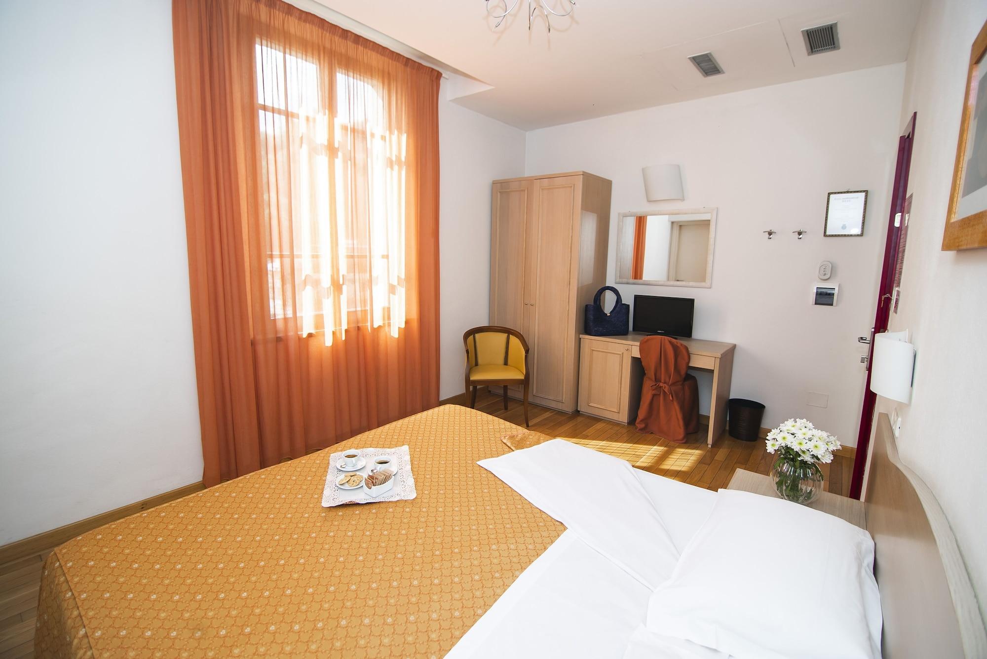 Hotel La Colonna Siena Buitenkant foto