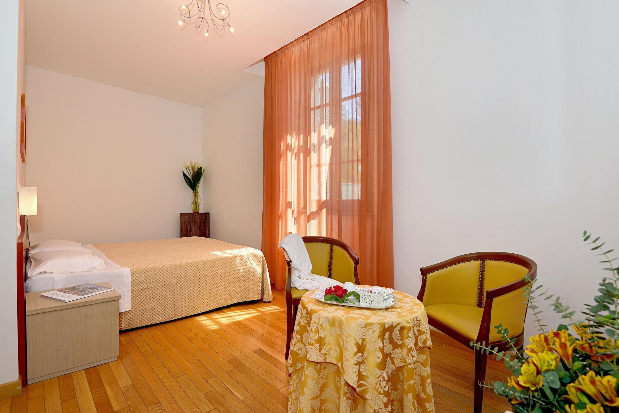 Hotel La Colonna Siena Buitenkant foto