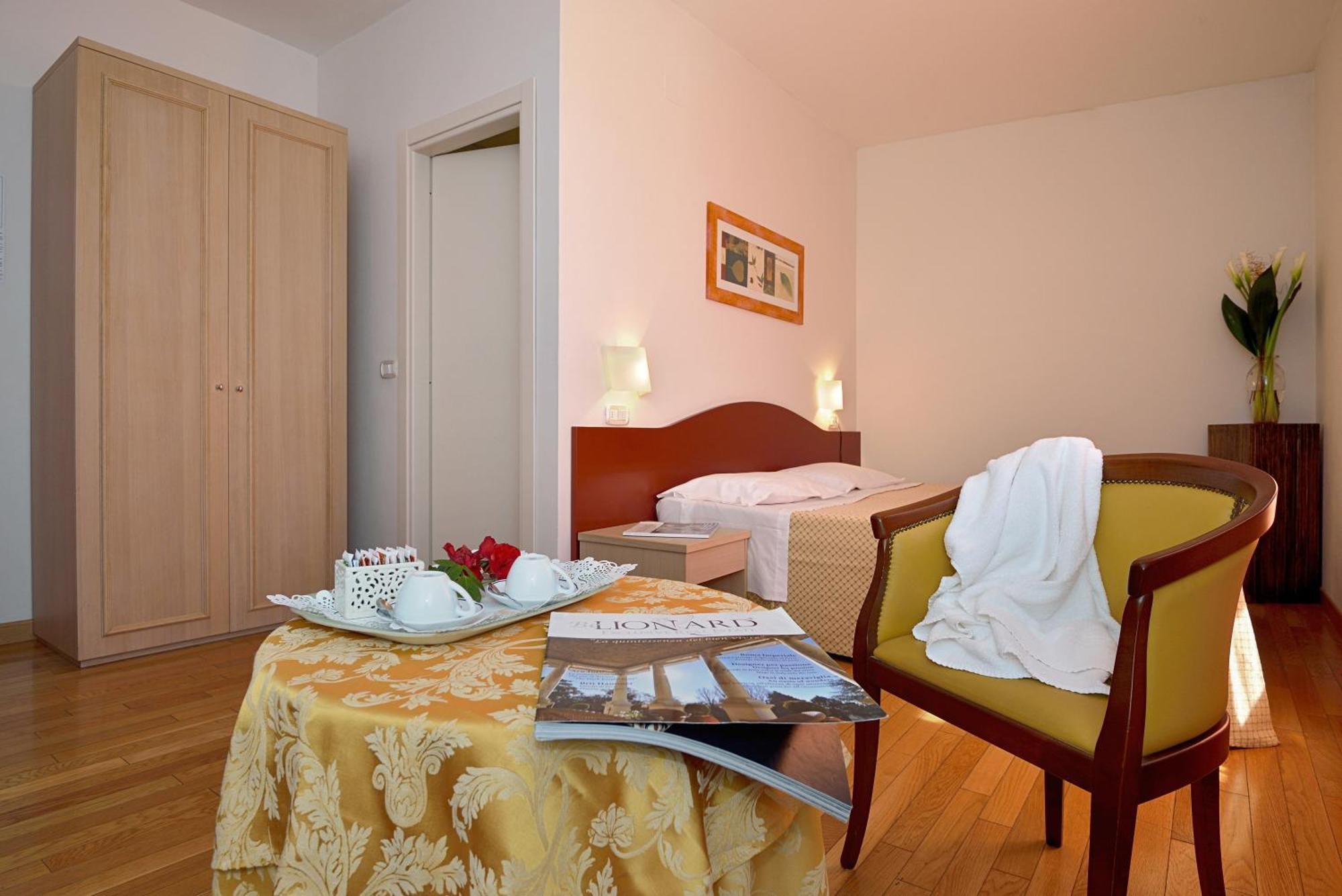 Hotel La Colonna Siena Buitenkant foto