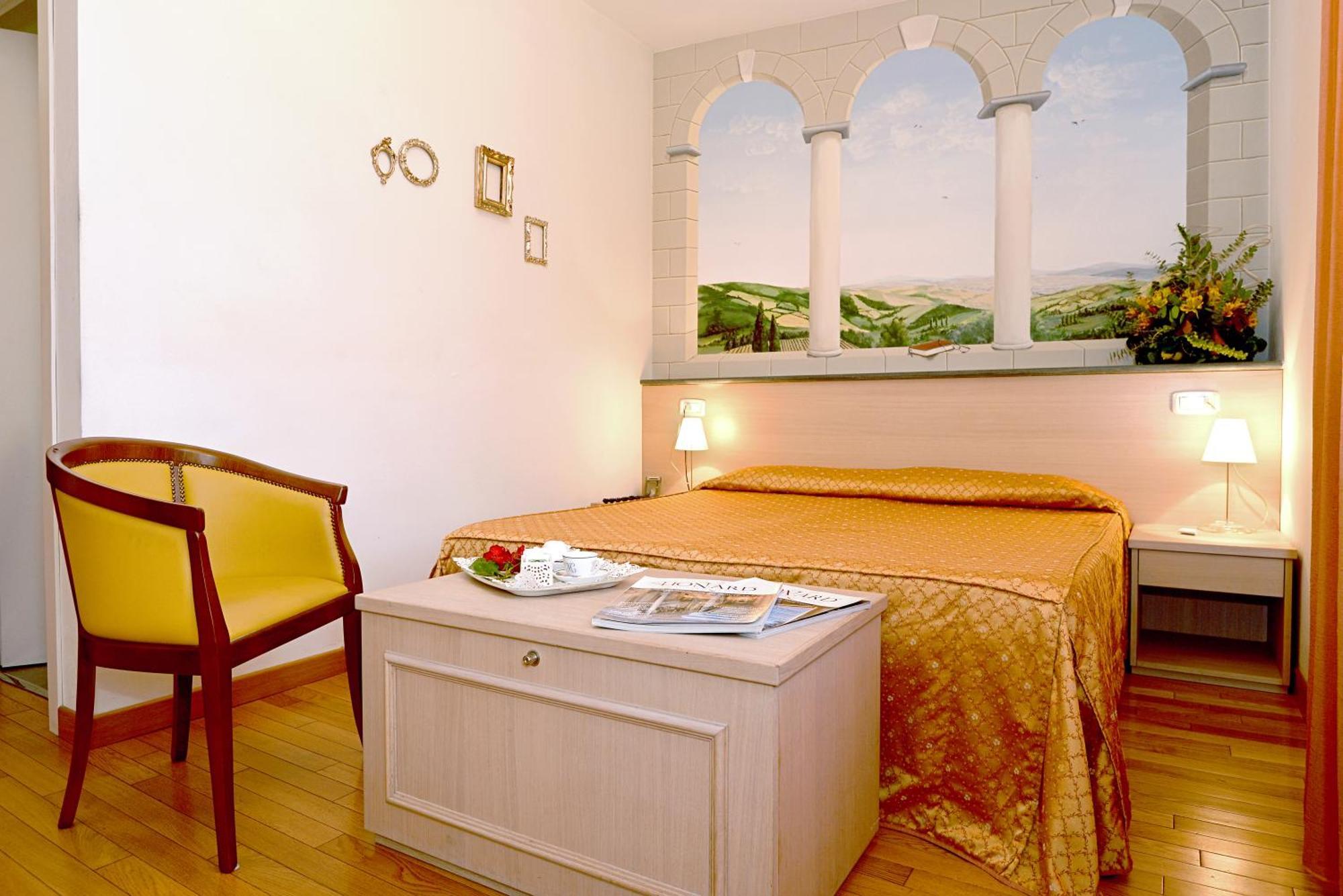 Hotel La Colonna Siena Buitenkant foto
