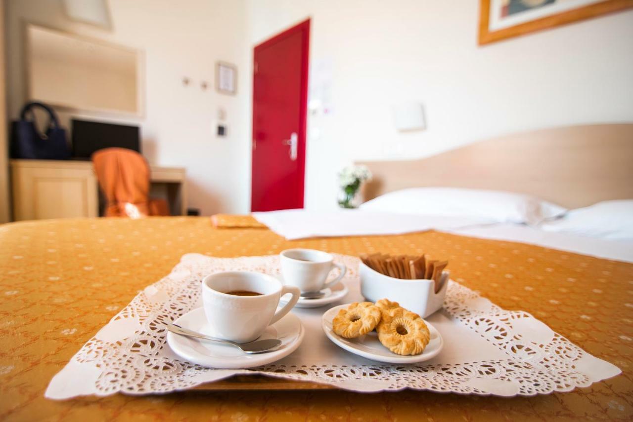 Hotel La Colonna Siena Buitenkant foto