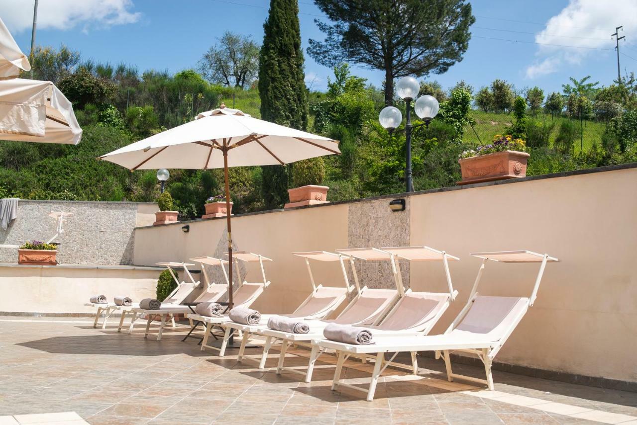 Hotel La Colonna Siena Buitenkant foto