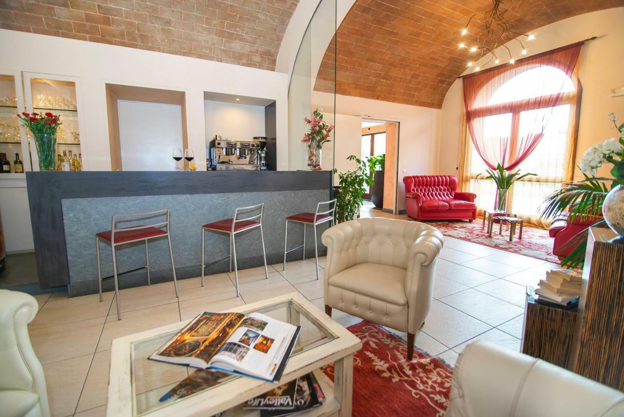 Hotel La Colonna Siena Buitenkant foto